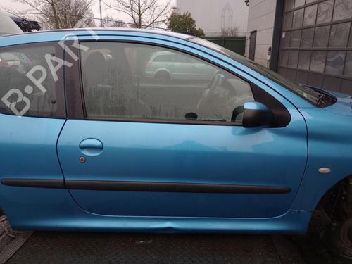 Used Right front door PEUGEOT 206 Hatchback (2A/C) 1.1 i (60 hp) 27232606