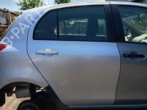 right-rear-door-toyota-yaris-_p9_-2005-2006-2007-2008-2009-2010-2011-2012-2013-2014-37525539 main image