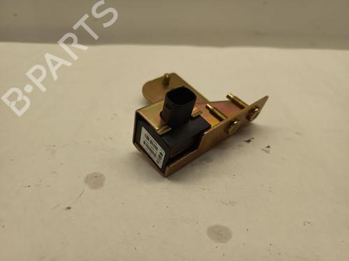 Used Electronic module Electronic module VW GOLF IV (1J1) 1.4 16V (75 hp) 32761915 32761915