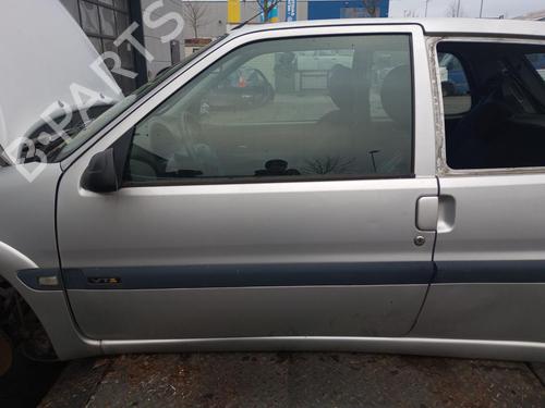 Used Left front door CITROËN SAXO (S0, S1) 1.4 VTS (75 hp) 27232641