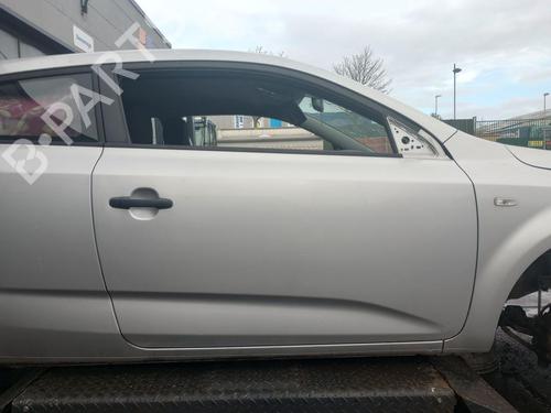 Used Right front door KIA CEE'D Hatchback (ED) 1.6 (126 hp) 27229774