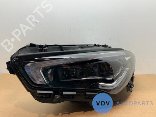 Used Left headlight MERCEDES-BENZ CLA (C118) CLA 180 d (118.310) (116 hp) 29964158