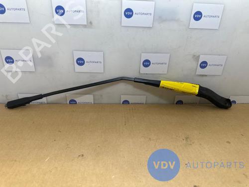 Used Front windshield wiper arm MERCEDES-BENZ A-CLASS (W169) A 160 (169.031, 169.331) (95 hp) 25959809
