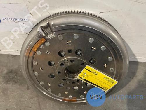 Kopling /lamell MERCEDES-BENZ GLA-CLASS (X156) GLA 180 (156.942) (122 hp) 25967971