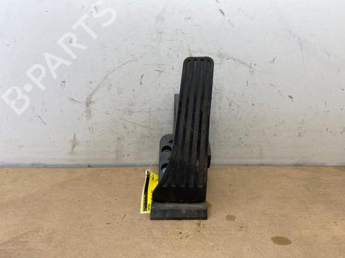 Used Pedal Pedal RELIANT SCIMITAR Roadster 1300 (69 hp) 40289435 40289435