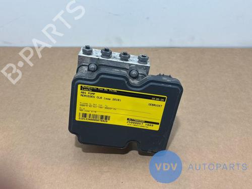 Used ABS pump MERCEDES-BENZ CLA Shooting Brake (X118) CLA 180 d (118.603) (116 hp) 26947330