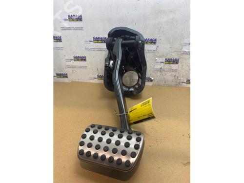 Used Break pedal Break pedal 38844438 38844438