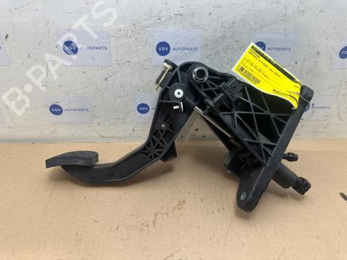 pedal-mercedes-benz-a-class-w176-2012-2013-2014-2015-2016-2017-2018-38836415 main image