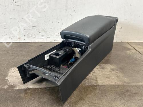 middle-console-mercedes-benz-slk-r172-2011-40065286 main image