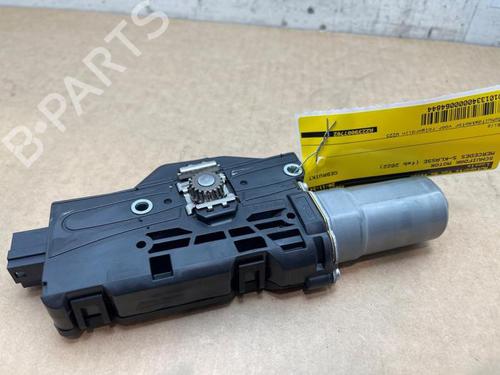 sunroof-engine-mercedes-benz-s-class-v223-2020-38835541 main image