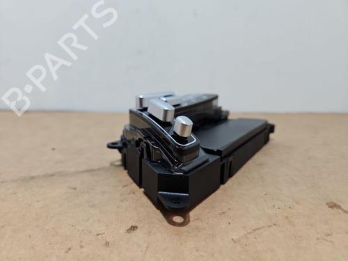 switch-mercedes-benz-s-class-w221-v221-2005-2006-2007-2008-2009-2010-2011-2012-2013-38826491 main image