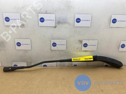 Used Front windshield wiper arm MERCEDES-BENZ C-CLASS (W205) C 220 BlueTEC / d (205.002, 205.004) (170 hp) 25960184