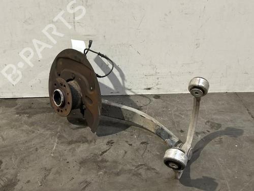 Used Left front steering knuckle Left front steering knuckle MERCEDES-BENZ R-CLASS (W251, V251) R 280 CDI 4-matic (251.020) (190 hp) 38820999 38820999