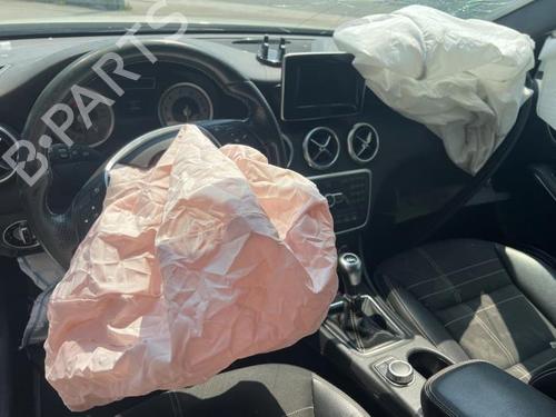 Middle console MERCEDES-BENZ A-CLASS (W176) A 180 (176.042) | BP38822024I22 - Image 12