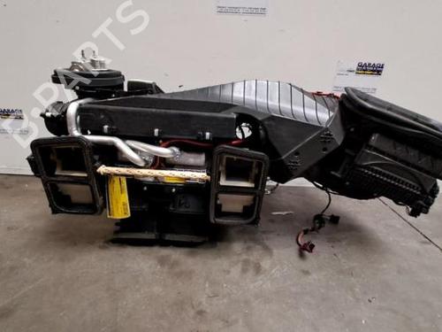 heater-matrix-box-mercedes-benz-cls-c218-2011-2012-2013-2014-2015-2016-2017-38842892 main image