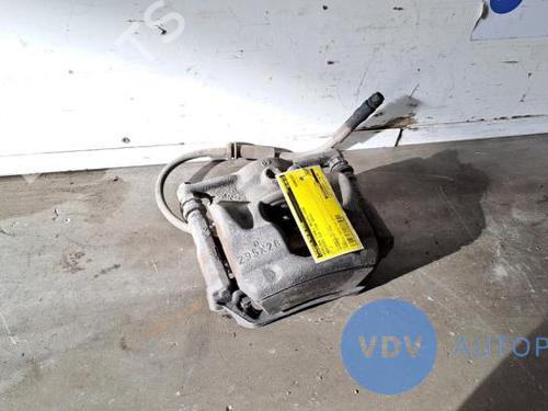 Used Right front brake caliper MERCEDES-BENZ CLA Coupe (C117) CLA 200 CDI / d (117.308) (136 hp) 25965453