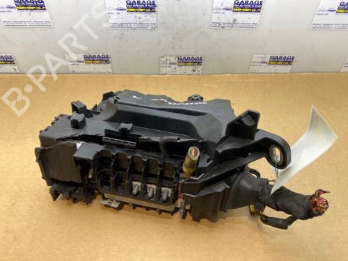 Used Fuse box Fuse box 38844124 38844124