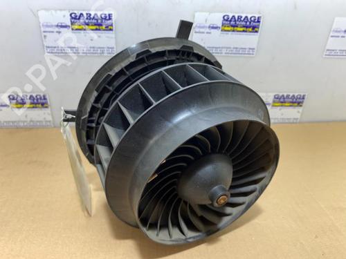 Used Heater blower motor Heater blower motor MERCEDES-BENZ C-CLASS (W205) C 200 d (205.007) (136 hp) 38848670 38848670