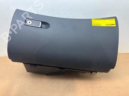 glove-box-mercedes-benz-cls-c257-2017-38824661 main image
