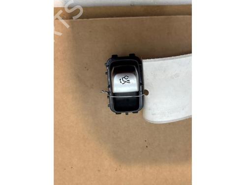 Used Switch Switch MERCEDES-BENZ C-CLASS T-Model (S205) C 180 d (205.200) (122 hp) 38824945 38824945