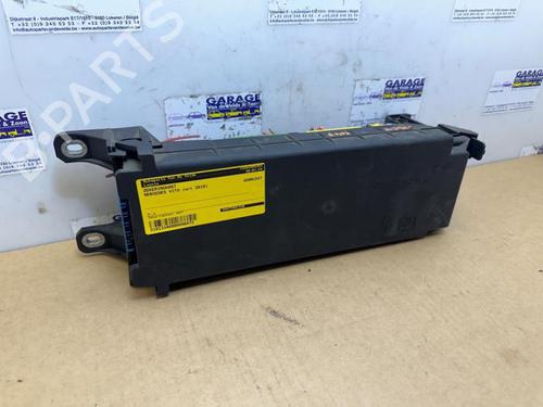Used Fuse box Fuse box 38842797 38842797