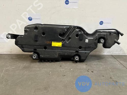 AdBlue tank MERCEDES-BENZ CLA Shooting Brake (X118) CLA 180 d (118.610) | BP25961638M85 