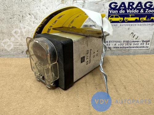 Used Electronic sensor MERCEDES-BENZ 190 (W201) 2.0 (201.022) (90 hp) 25954823