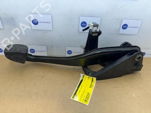 break-pedal-mercedes-benz-a-class-w176-2012-2013-2014-2015-2016-2017-2018-38841465 main image
