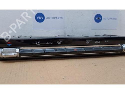 climate-control-mercedes-benz-glb-x247-2019-38840790 main image