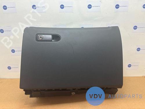 Used Glove box MERCEDES-BENZ GLC (X253) 250 4-matic (253.946) (211 hp) 25967289