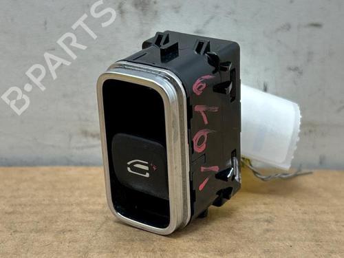 switch-mercedes-benz-a-class-w177-2018-38821060 main image