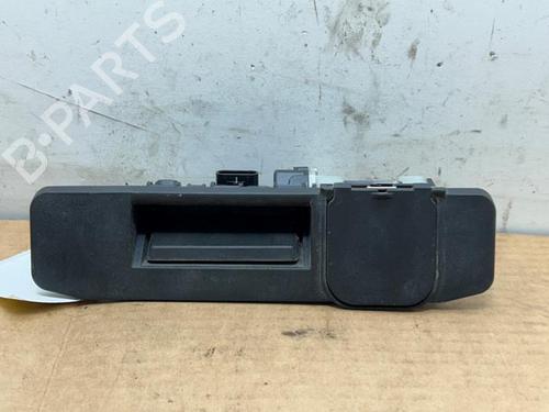 Used Tailgate handle Tailgate handle MERCEDES-BENZ C-CLASS T-Model (S205) C 300 de (205.213) (306 hp) 38821083 38821083