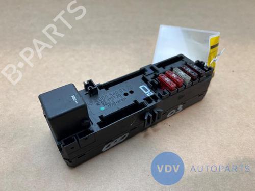 Used Fuse box MERCEDES-BENZ E-CLASS (W210) E 270 CDI (210.016) (170 hp) 25972971