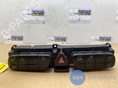 Used Warning switch MERCEDES-BENZ C-CLASS (W203) C 200 CGI Kompressor (203.043) (170 hp) 25957132