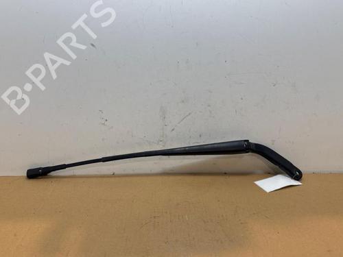 Used Front windshield wiper arm Front windshield wiper arm 38823835 38823835