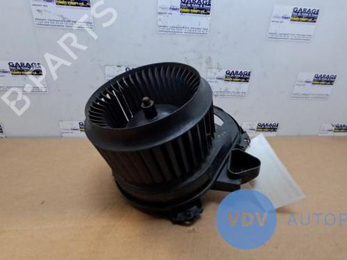 Used Heater blower motor MERCEDES-BENZ CLA Coupe (C117) CLA 200 CDI / d (117.308) (136 hp) 25957908