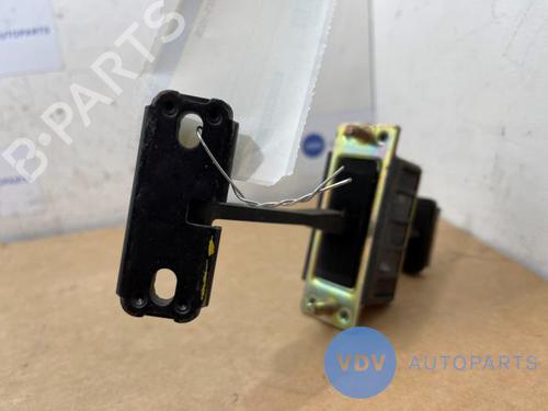 Hinge/Door check strap MERCEDES-BENZ C-CLASS (W203) C 200 Kompressor (203.042) | BP25968430C146 