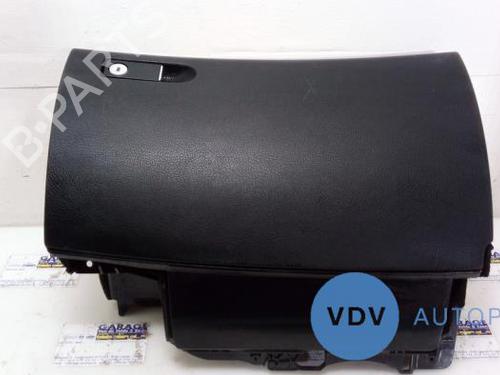 Used Glove box MERCEDES-BENZ C-CLASS (W204) C 200 CDI (204.001) (136 hp) 25943493