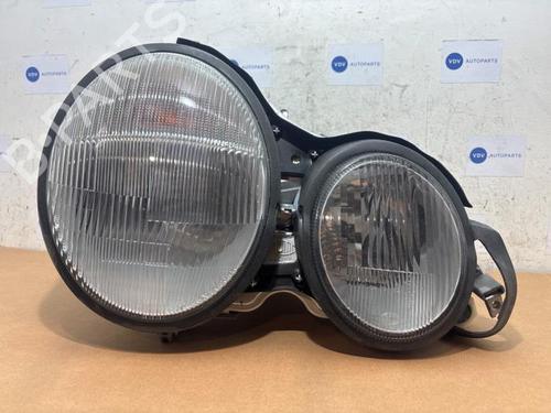 Used Right headlight Right headlight 38829849 38829849