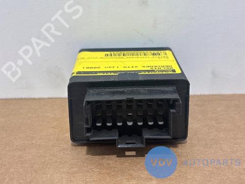 Used Electronic sensor MERCEDES-BENZ VITO Van (W638) 113 2.0 (638.014, 638.094) (129 hp) 26195367