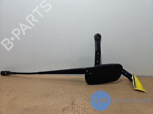 Used Front windshield wiper arm MERCEDES-BENZ CLA Shooting Brake (X117) CLA 200 CDI / d (117.908) (136 hp) 28043361