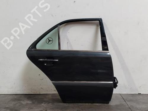 Dør højre bagtil Dør højre bagtil 39571451 39571451