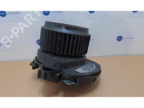 Used Heater blower motor Heater blower motor MERCEDES-BENZ B-CLASS Sports Tourer (W246, W242) B 180 CDI (246.200) (109 hp) 38840674 38840674