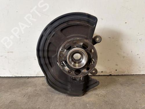 Used Right front steering knuckle Right front steering knuckle MERCEDES-BENZ B-CLASS Sports Tourer (W246, W242) B 180 CDI (246.200) (109 hp) 40093938 40093938