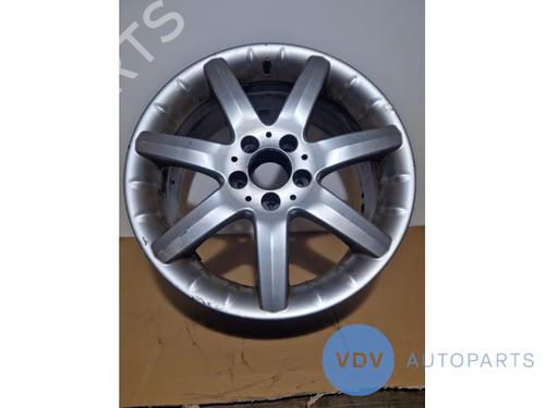Używane Felga MERCEDES-BENZ C-CLASS (W203) C 200 Kompressor (203.042) (163 hp) 25970526
