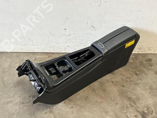 Mittelkonsole Mittelkonsole CHEVROLET CORVETTE 5.7 (208 hp) 39909085 39909085