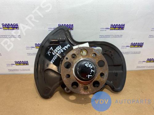 Used Left front steering knuckle MERCEDES-BENZ C-CLASS (W204) C 200 CDI (204.001) (136 hp) 25945404