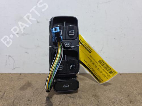 Used Switch Switch MERCEDES-BENZ C-CLASS (W203) C 200 CDI (203.007) (122 hp) 40065362 40065362