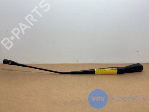 Front windshield wiper arm MERCEDES-BENZ CLA Shooting Brake (X118) CLA 180 d (118.603) | BP26947326C143 