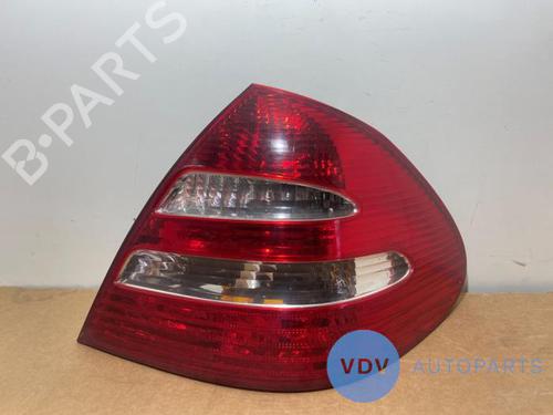 Used Right taillight MERCEDES-BENZ E-CLASS (W211) E 200 CDI (211.004) (102 hp) 26951778